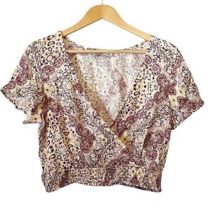 Hollister Paisley Print Cropped‎ Short Sleeve Boho Wrap Front Top Size Large